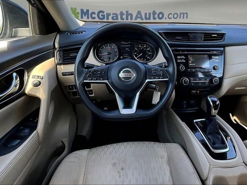 Used 2017 Nissan Rogue S AWD/4WD image 8