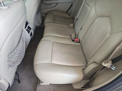 Used 2011 Cadillac SRX Luxury image 36