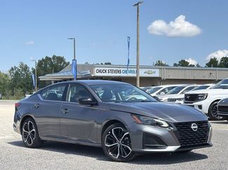 Used 2025 Nissan Altima 2.5 SR FWD video 2