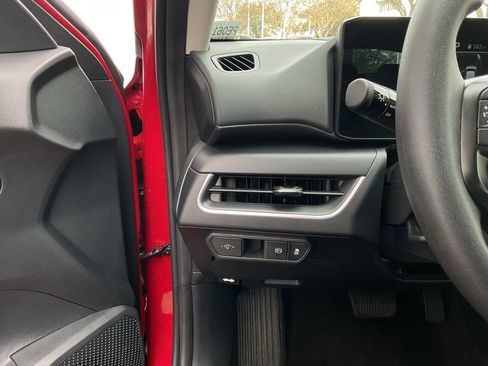 Used 2025 Kia K4 LXS image 24