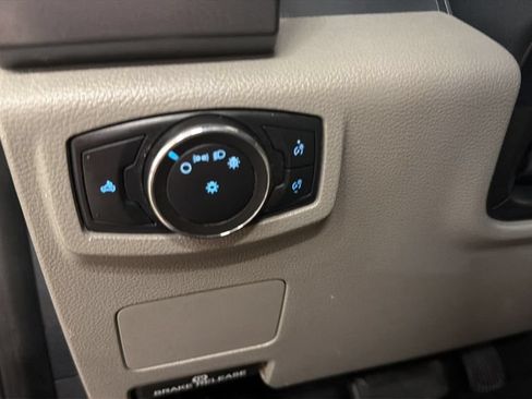 Used 2022 Ford F250 XLT AWD/4WD image 16