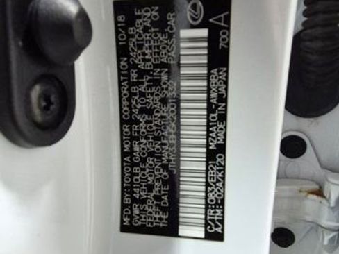 Used 2019 Lexus UX 200 F Sport w/ F Sport Premium Package FWD image 24