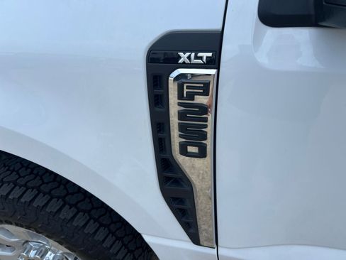 Used 2024 Ford F250 XLT AWD/4WD image 30