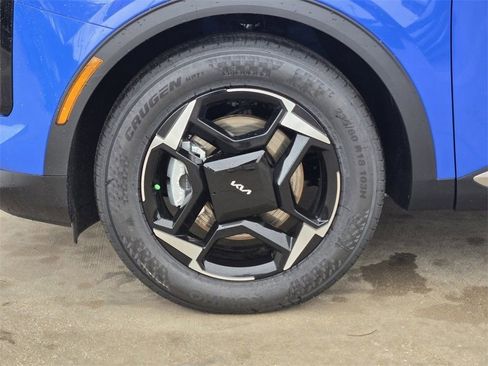 New 2026 Kia Sportage EX FWD image 9