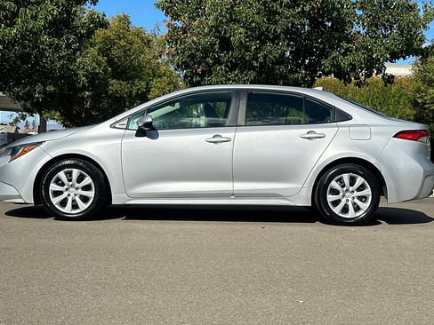 Used 2024 Toyota Corolla LE FWD image 7