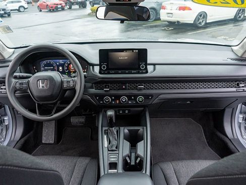 Certified 2023 Honda Accord EX image 21