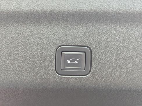 Certified 2021 Cadillac Escalade Sport w/ Driver Assist Tech Package image 12