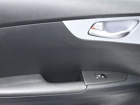 Used 2023 Kia Forte LXS w/ LXS Technology Package FWD image 14