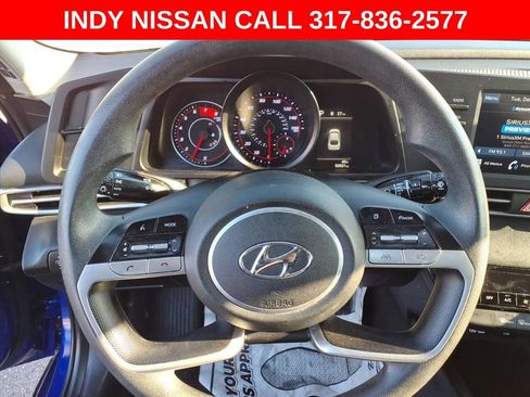 Used 2021 Hyundai Elantra SEL image 13