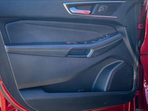 Used 2016 Ford Edge Titanium w/ Equipment Group 302A image 22