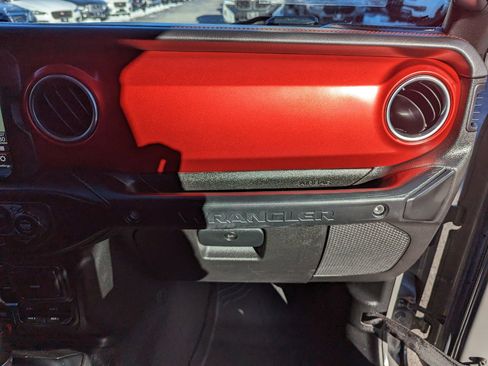 Used 2020 Jeep Wrangler Unlimited Rubicon image 35