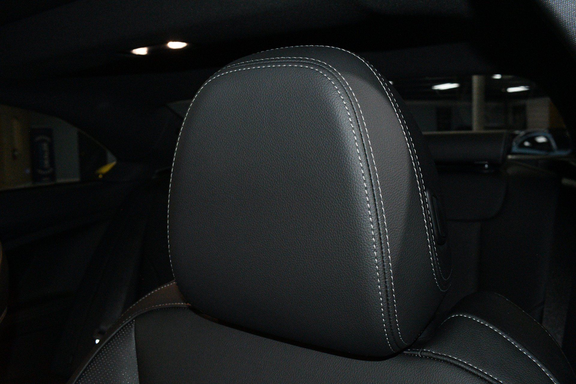 Used 2024 BMW M240i xDrive Coupe w/ Premium Package AWD/4WD image 9