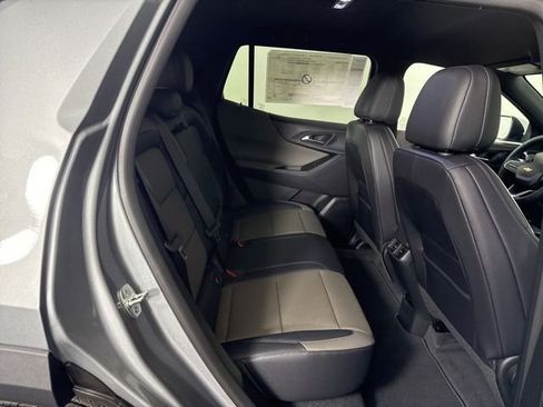 New 2026 Chevrolet Equinox LT w/ Convenience Package II FWD image 19