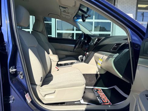 Used 2011 Subaru Legacy 2.5i Premium w/ All-Weather Pkg image 31
