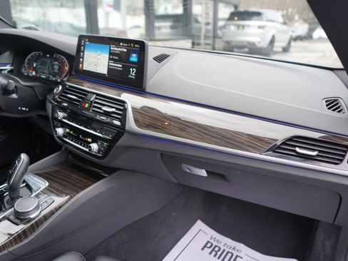 Used 2023 BMW 540i xDrive w/ M Sport Package image 74