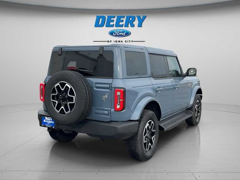 Used 2025 Ford Bronco Outer Banks image 6