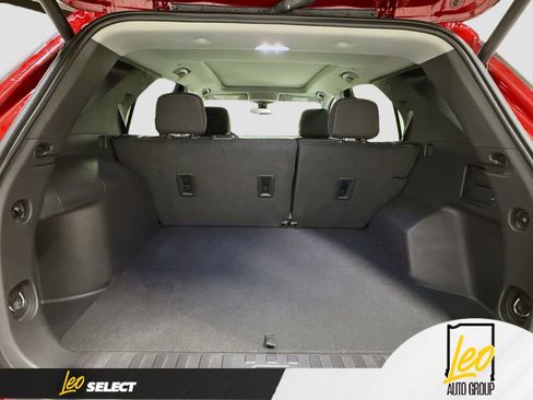 Used 2023 Chevrolet Equinox LT FWD image 26