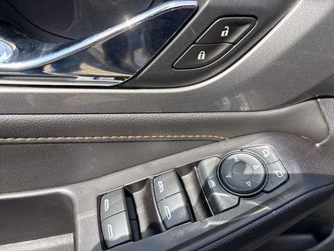 Used 2020 Chevrolet Traverse LT AWD/4WD image 25