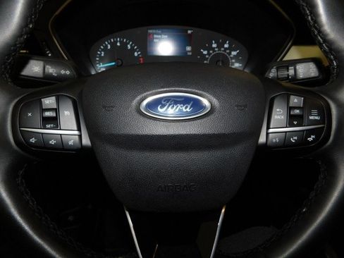 Used 2022 Ford Escape SE w/ SE Sport Appearance Package image 29