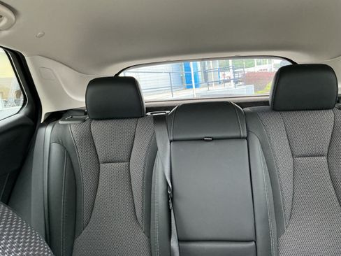 Used 2023 Buick Envision Preferred w/ Sport Touring Package AWD/4WD image 10