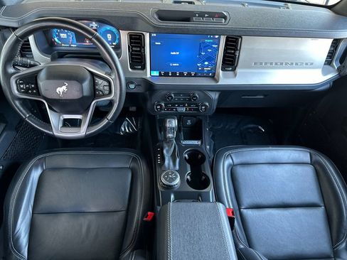 Certified 2025 Ford Bronco Outer Banks AWD/4WD image 12