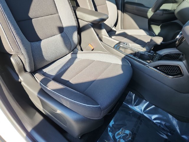 Used 2025 Chevrolet TrailBlazer LT AWD/4WD image 25