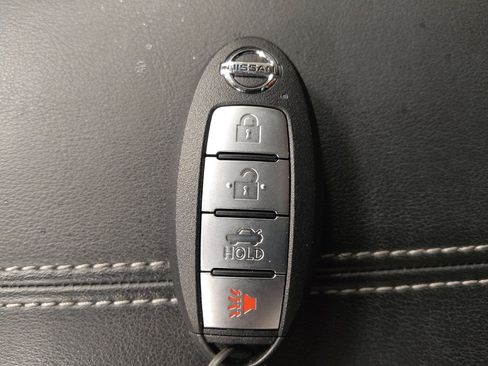 Used 2023 Nissan Sentra SV image 32