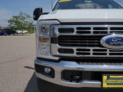 Used 2025 Ford F250 XLT AWD/4WD image 3
