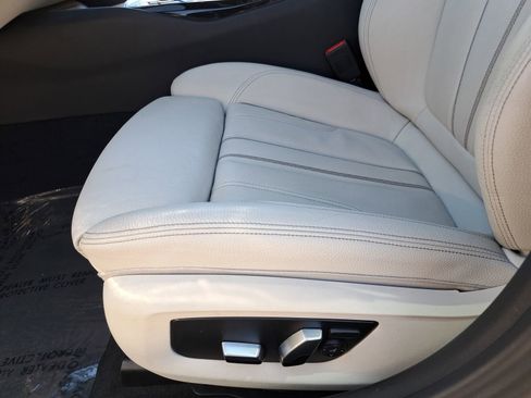 Used 2018 BMW 530i image 32