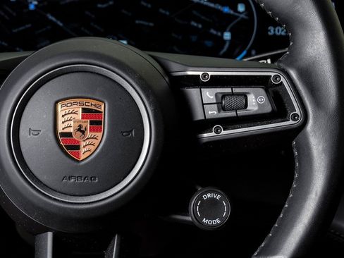 Certified 2025 Porsche Taycan image 19