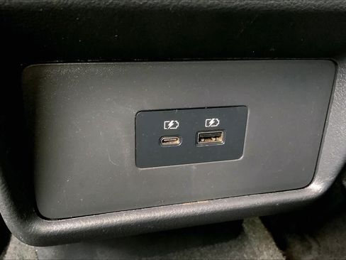 Used 2023 Nissan Rogue SV AWD/4WD image 36