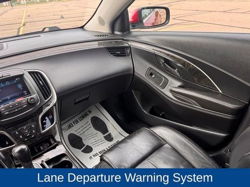 Used 2014 Buick LaCrosse Leather w/ Driver Confidence Package FWD image 18