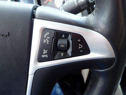 Used 2011 Chevrolet Equinox LT image 17