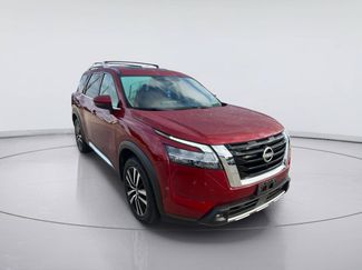 Used 2023 Nissan Pathfinder Platinum FWD video 1