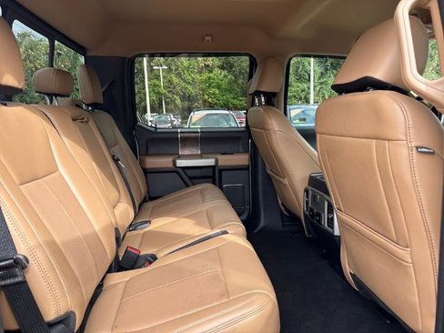 Certified 2022 Ford F250 Lariat w/ Chrome Package image 30