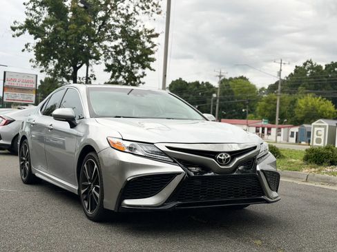 Used 2020 Toyota Camry XSE w/ Navigation Package FWD image 8