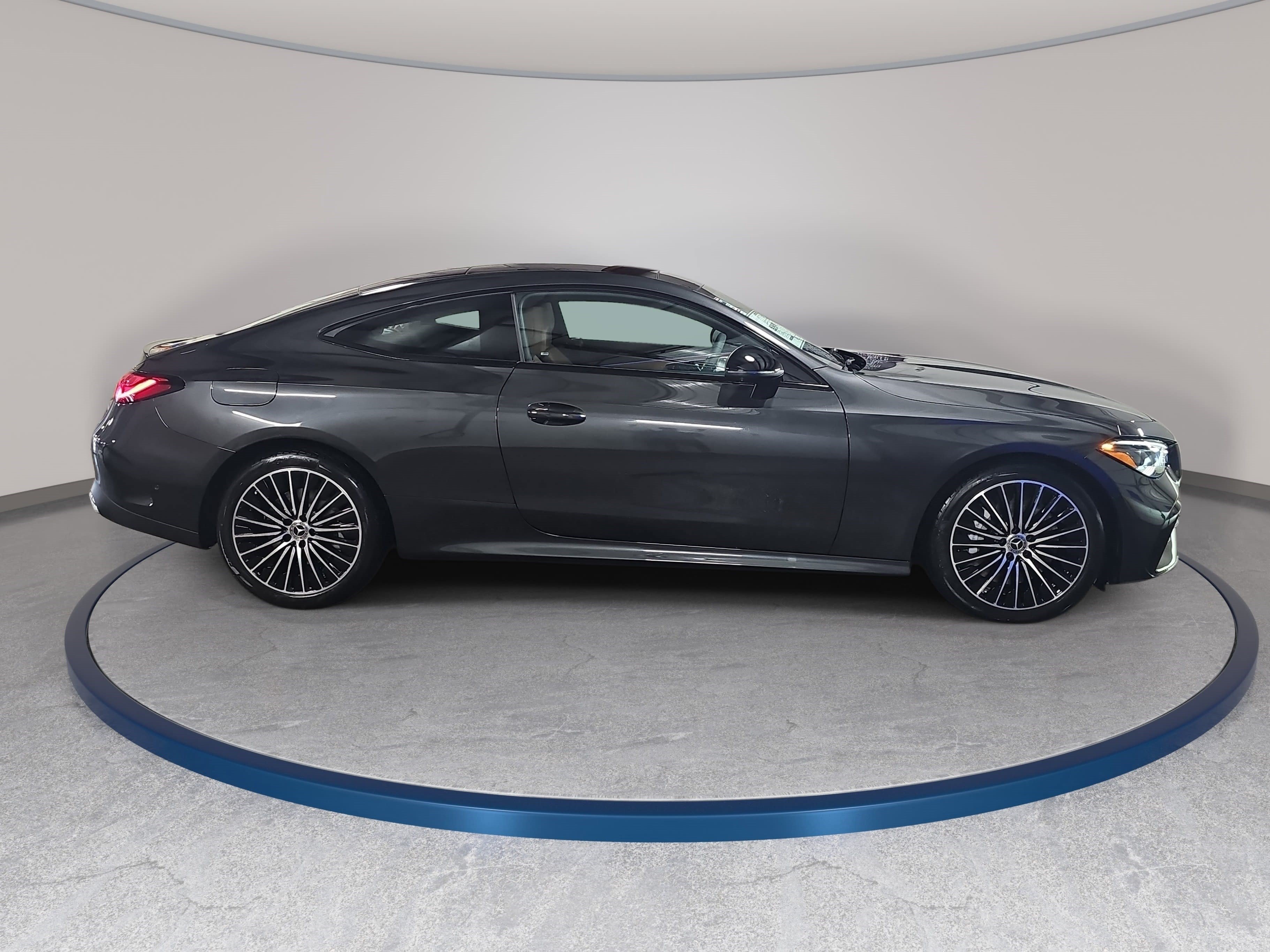 New 2027 Mercedes-Benz CLE 450 4MATIC Coupe image 4