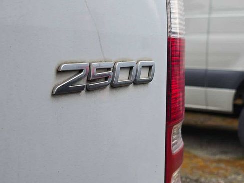 Used 2018 Mercedes-Benz Sprinter 2500 image 15