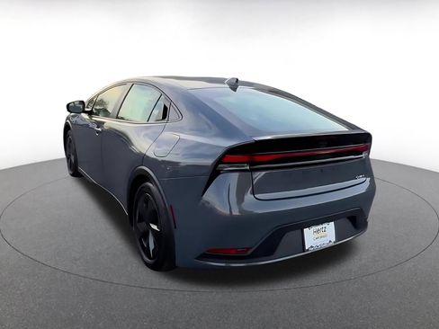 Used 2025 Toyota Prius LE image 11