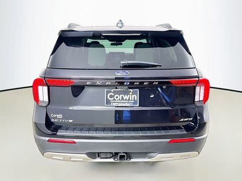 New 2026 Ford Explorer Active w/ Active Comfort Package image 6