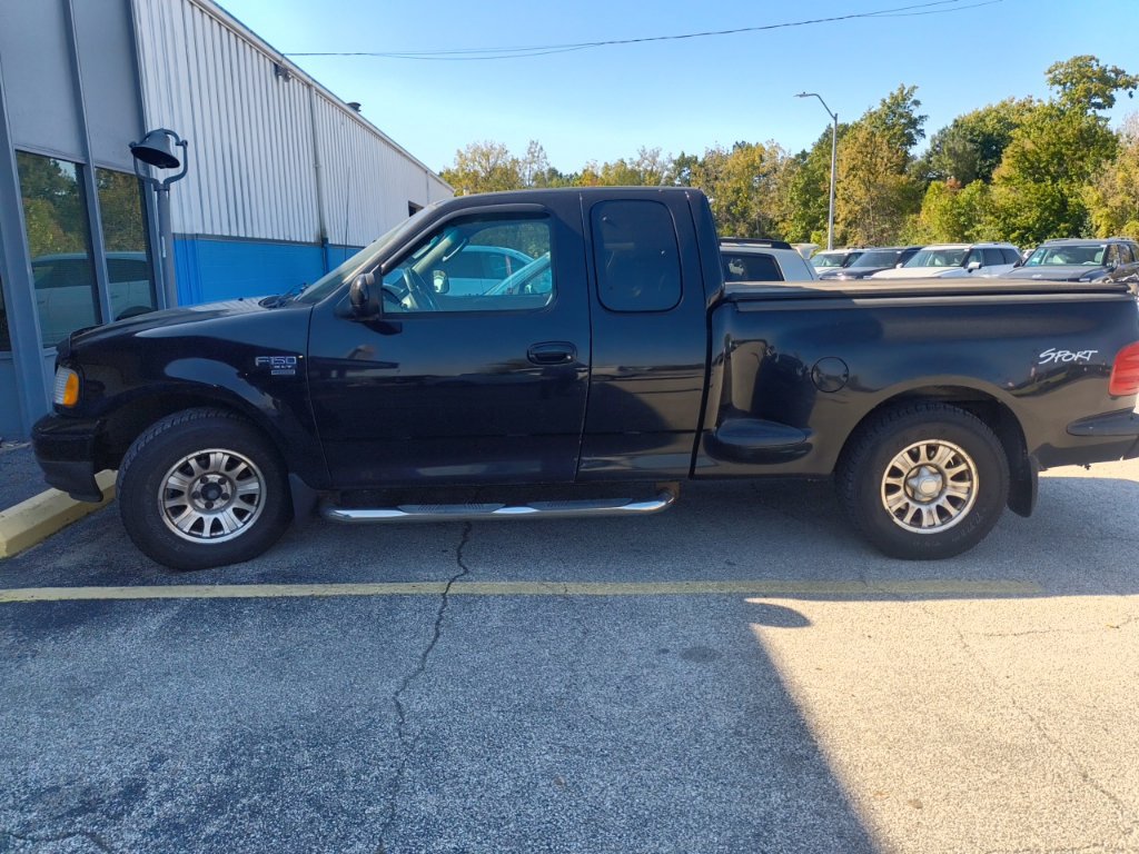 Used 2003 Ford F150 XLT RWD image 1