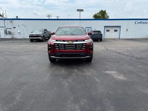New 2026 Chevrolet Equinox LT w/ Convenience Package II AWD/4WD image 2
