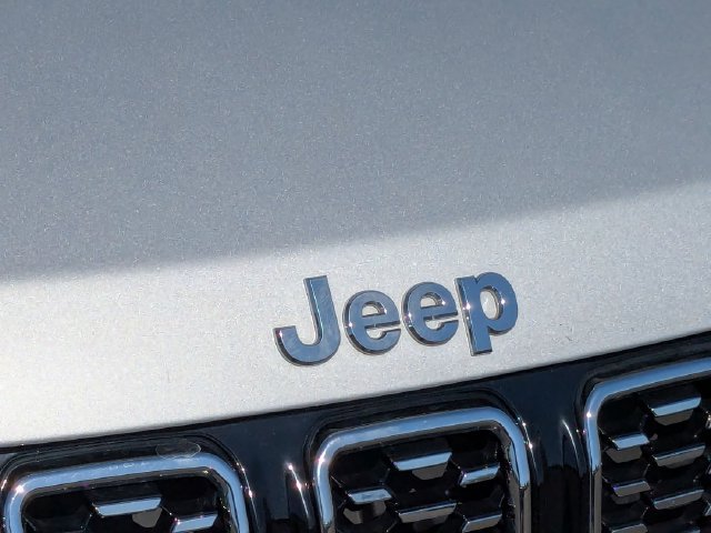 Used 2025 Jeep Compass Limited AWD/4WD image 11