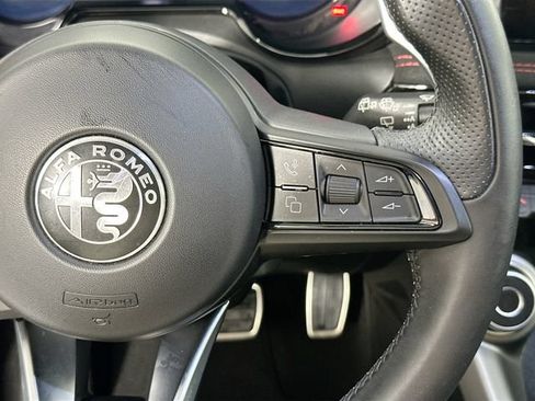 Used 2024 Alfa Romeo Tonale Veloce AWD/4WD image 24