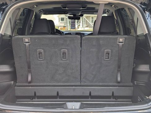 Used 2019 Honda Pilot Touring image 30