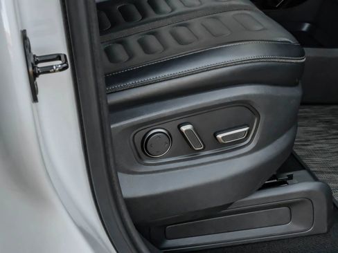 Used 2024 Rivian R1S Adventure AWD/4WD image 45