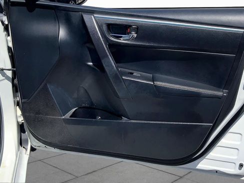 Used 2015 Toyota Corolla S FWD image 22