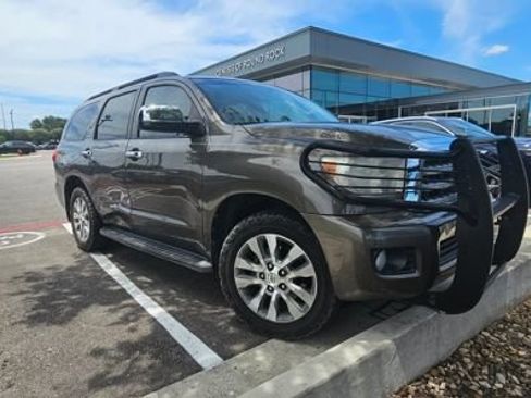 Used 2013 Toyota Sequoia Limited AWD/4WD image 2