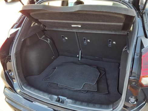Used 2024 Nissan Kicks SR w/ SR Premium Package FWD image 27