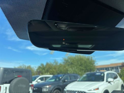 Used 2024 Hyundai Palisade Limited image 31